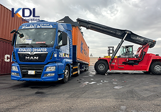 نقل سطحات البضائع من الميناء مع KDL